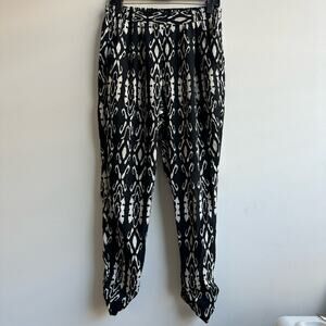 Freckles Geometric Print Black/White Casual Jogger Pants - One Size